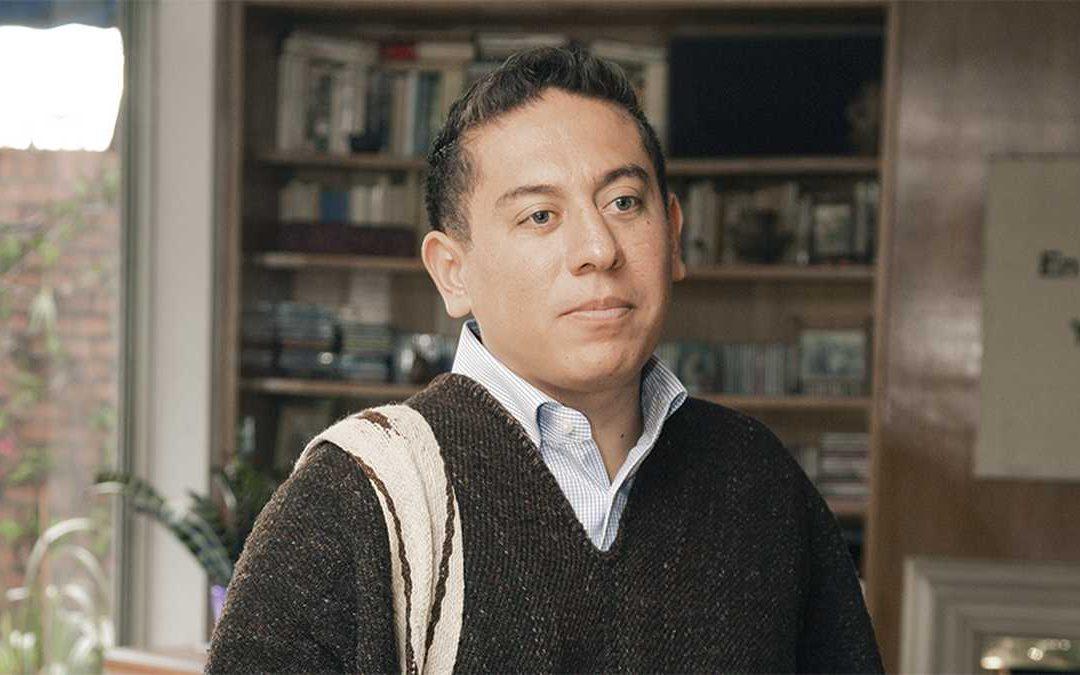 “No permitiremos que la salud siga siendo un privilegio. Por eso, humanizaremos el sistema para que sea el ciudadano el centro de atención. Todas y todos los combianos tendrán derecho a una salud digna:  Reformaermos y humanizaremos la salud para que el paciente sea el centro del sistema desde la prevención. Llevarmeos especialistas al campo. Aumentaremos recursos para mejorar el servicio y condiciones de los médicos. Construiremos hospitales y centros de salud dignos y equipados”