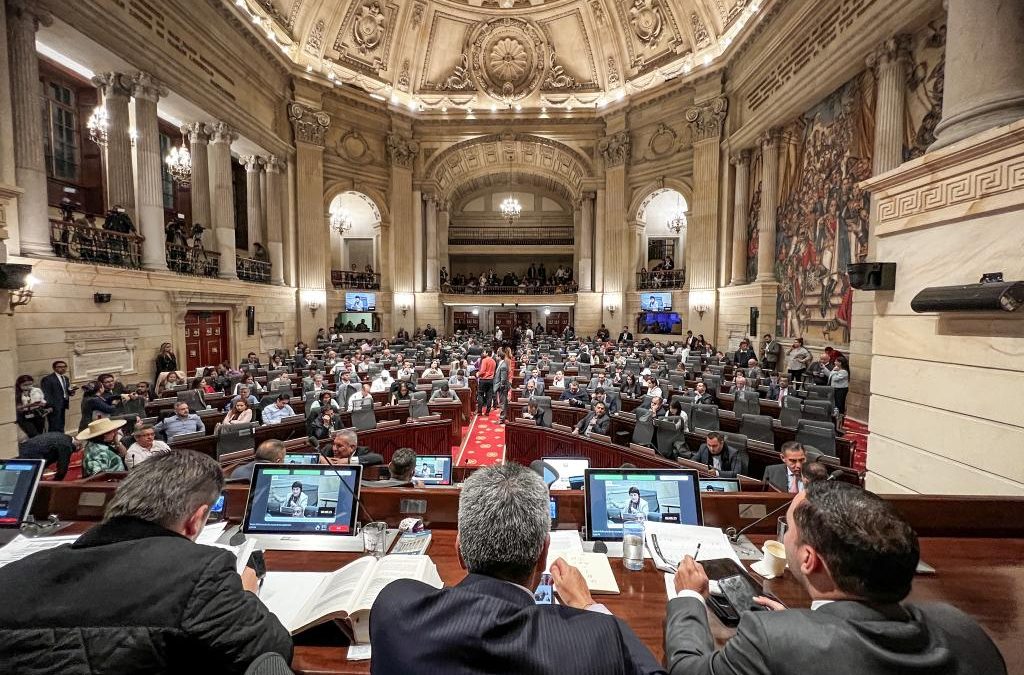 Balance de las respuestas del sistema político colombiano en los temas de salud durante el periodo 2023-2024